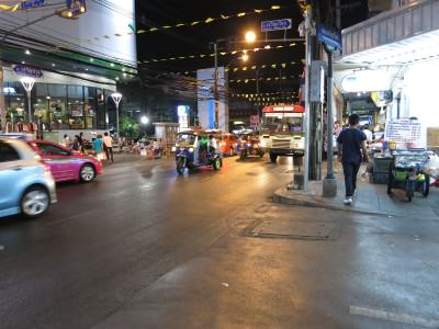 Straßenleben in Bangkok (Thailand)